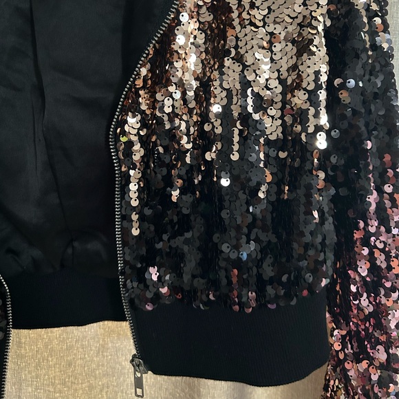 Forever 21 Cropped Pink Sequin Ombré Hooded Jacket - Picture 2 of 6